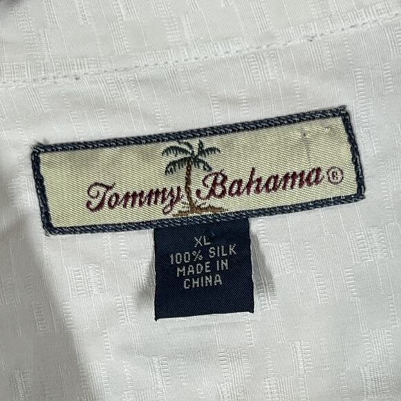Tommy Bahama Shirt Mens XL White Silk Embroidered USA Flag Shaken But Undeterred - Picture 4 of 9
